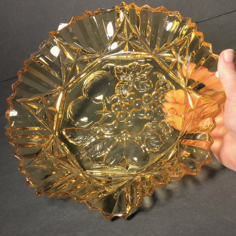 DEPRESSION GLASS BOWL⭐